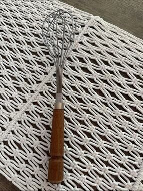 Vintage 60s/70s Bonny Japan Stainless Steel Wood Handle MCM Balloon Whisk